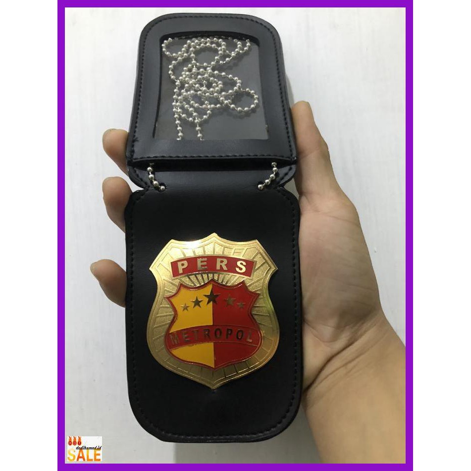 

PETDOMPRIA- NAME TAG ID CARD DOMPET KALUNG LENCANA KTA PERS METROPOL KULIT PREMIUM -ASLII.