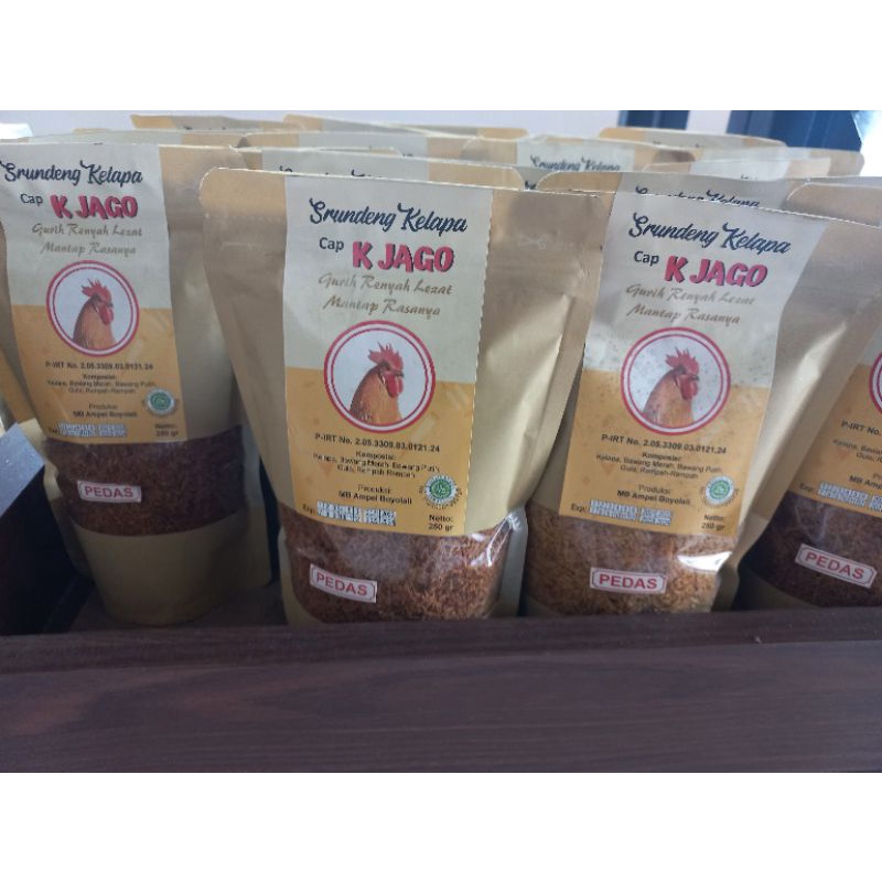 

Serundeng kelapa PEDAS