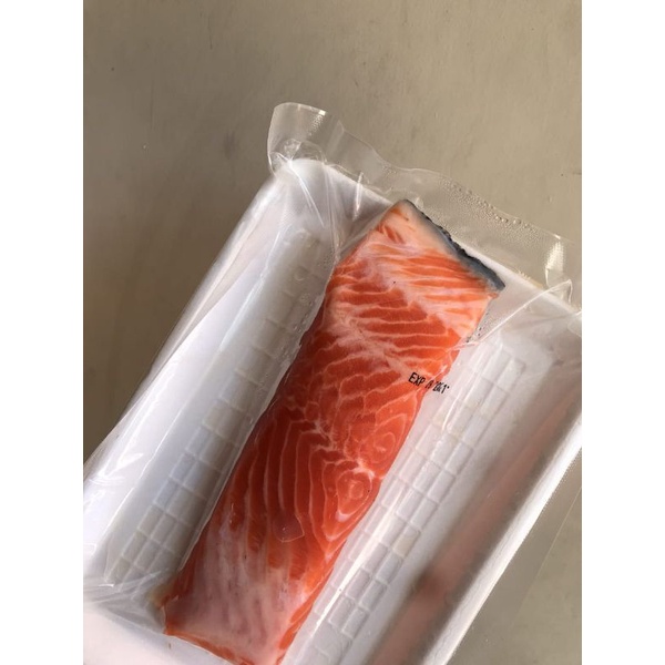 

Salmon Norwegian Trout Fresh / Salmon Fillet Fresh / Salmon Sashimi