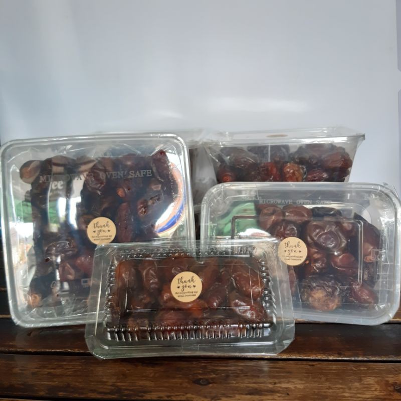 

Kurma Mesir Golden Valley