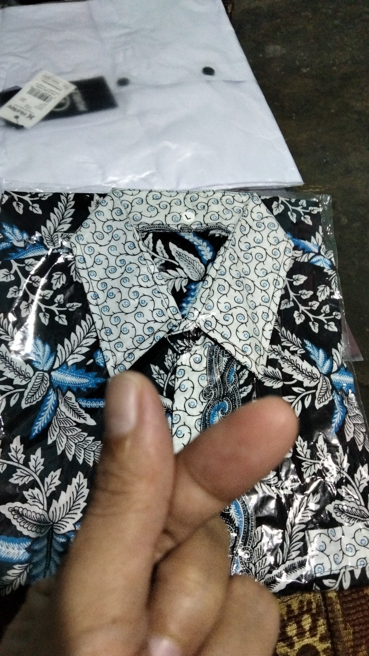 Kemeja Batik Pria Pendek Blarak Biru