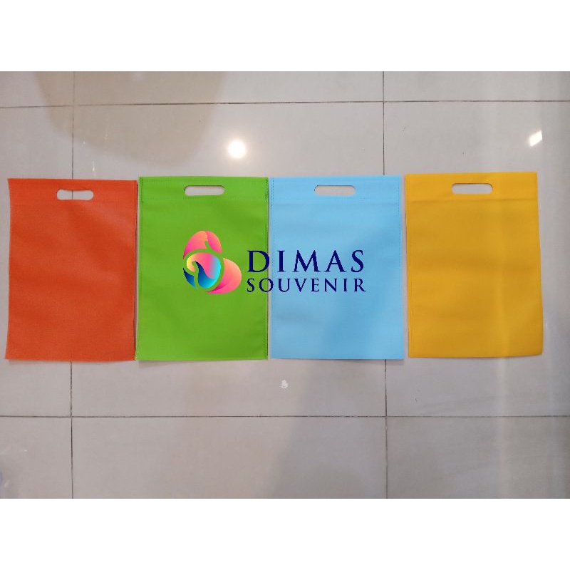 

TAS SPUNBOND 25X35 (1KODI) / TAS IDANGAN/ TAS WARNA WARNI