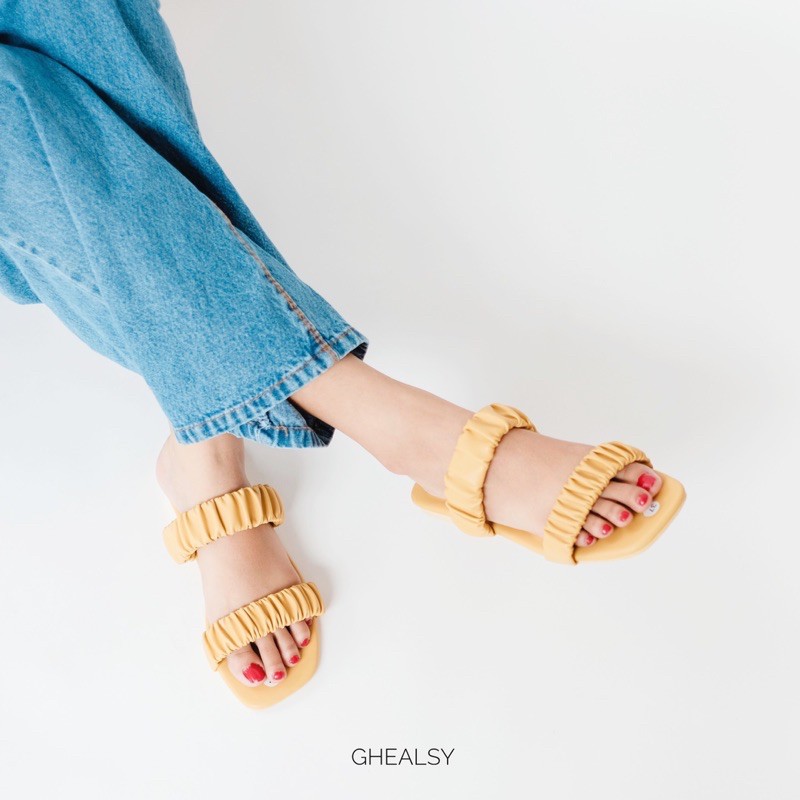 READYSTOCK SIAP KIRIM LILY  PUFF SANDAL  Shopee  Indonesia