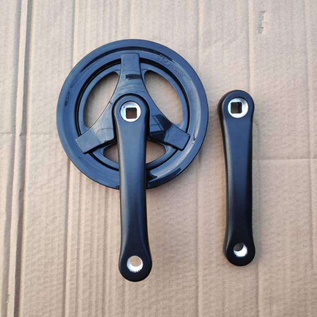 Chainwheel Single Speed 36T 152mm Hitam. Gir Tengah. Crank