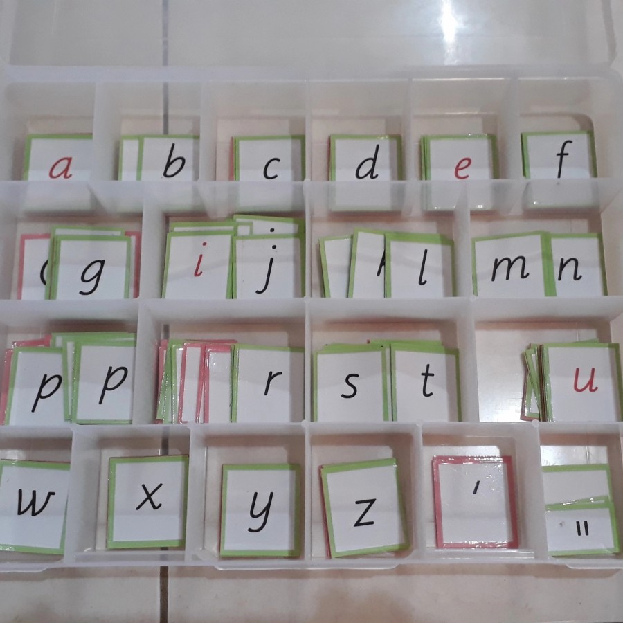 

DIY Moveable alphabet + box plastik (preloved)