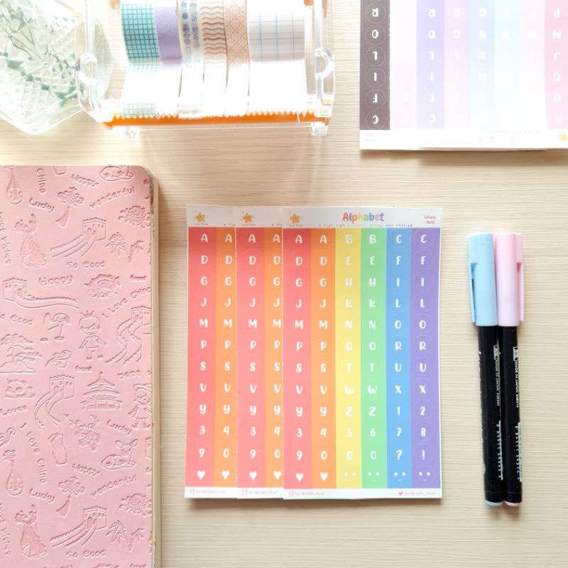 

Sticker Alphabet Berwarna by Lucidream
