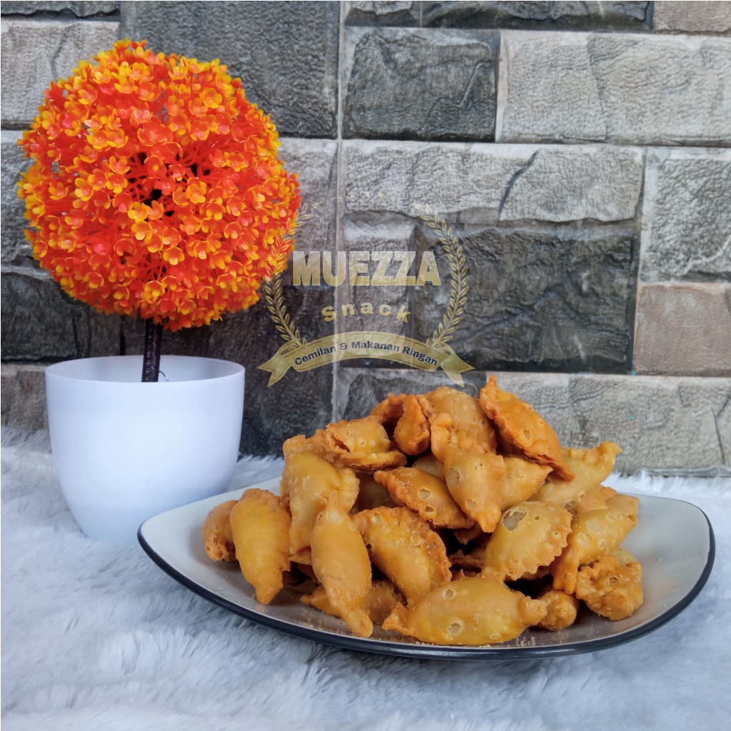 

Kue Pastel Abon Sapi Mini Isi 500 gr Cemilan Ringan / Snack