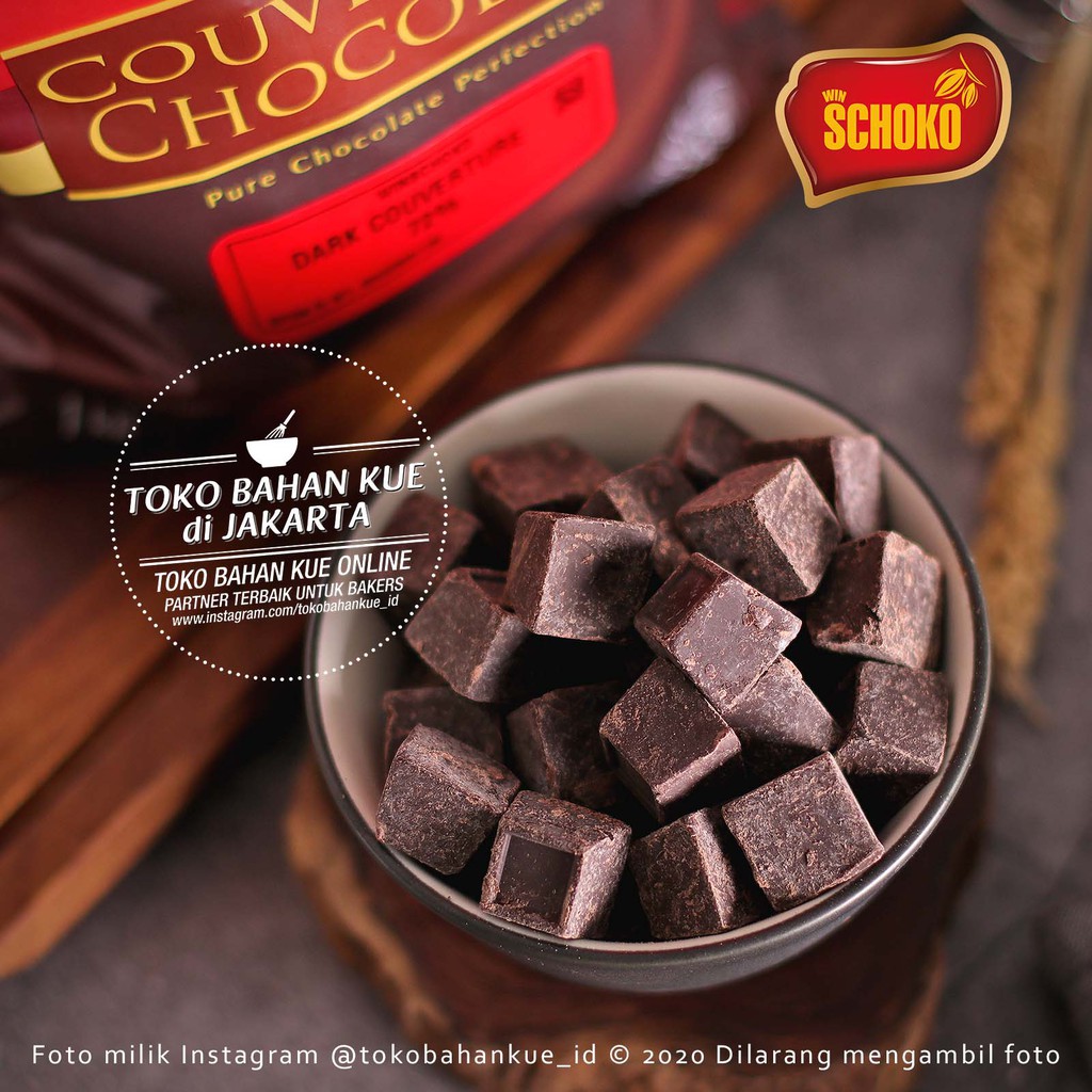 

Schoko Dark Couverture Chocolate CUBE 72% 1kg Cokelat Baking Coklat