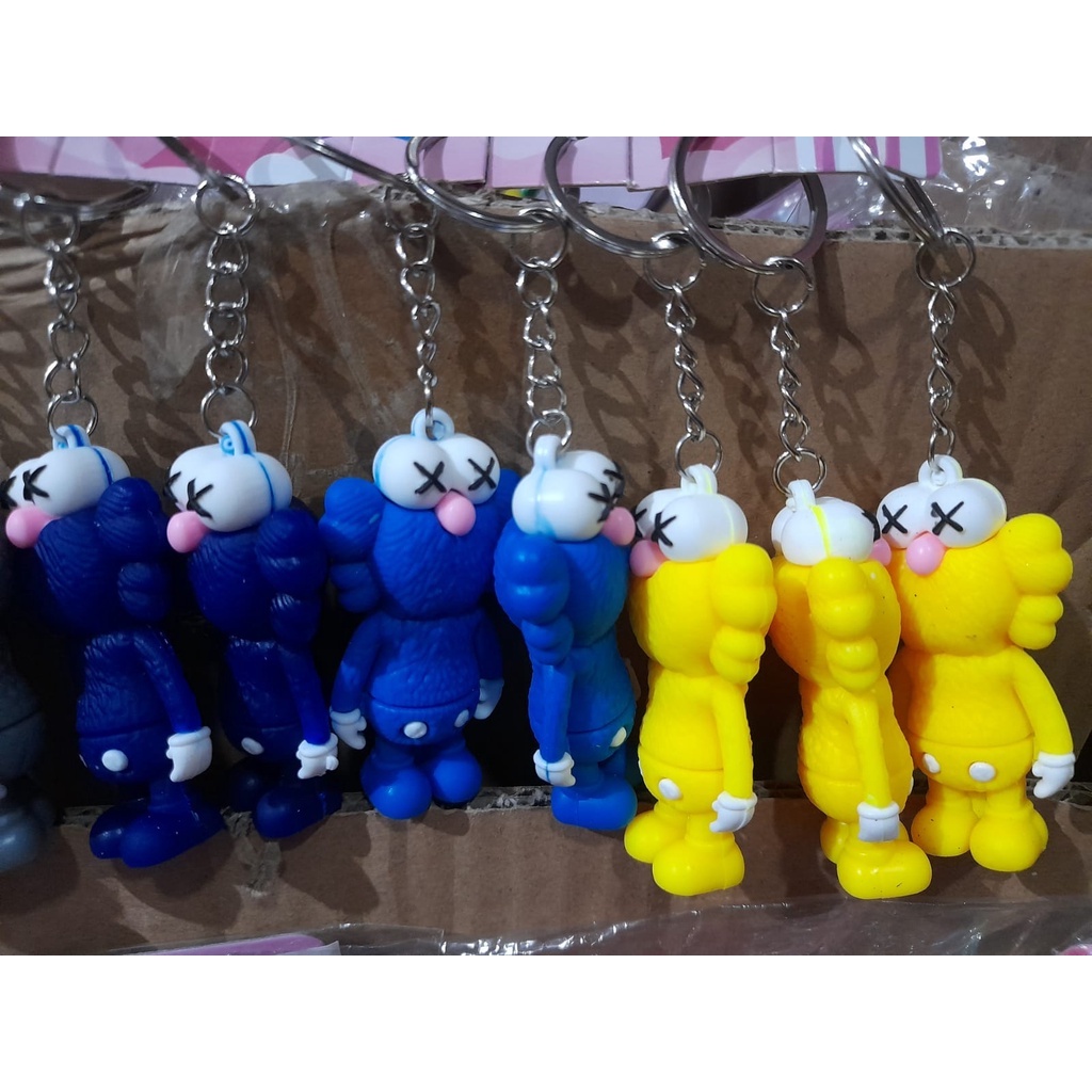 GANTUNGAN KUNCI KAWS GANTUNGAN KAWS / KAWS KEYCHAIN / KAWS / GANTUNGAN KUNCI / GANTUNGAN TAS / GANTUNGAN IMPORT