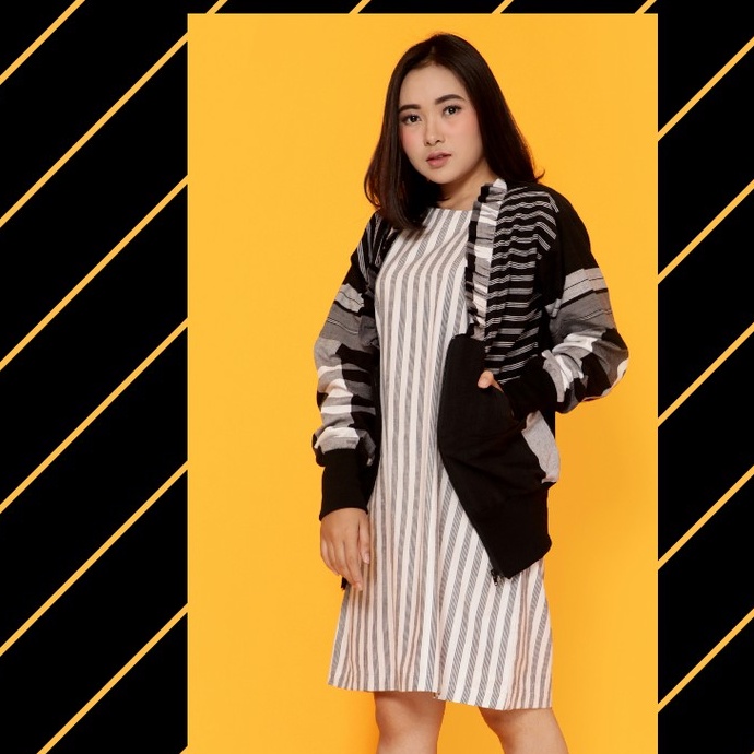 JAKET LURIK WANITA DRESS CASUAL HITAM PUTIH CRINOLLINE