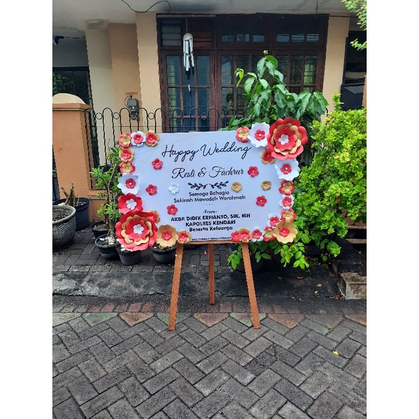 

papan bunga kertas surabaya - ove florist