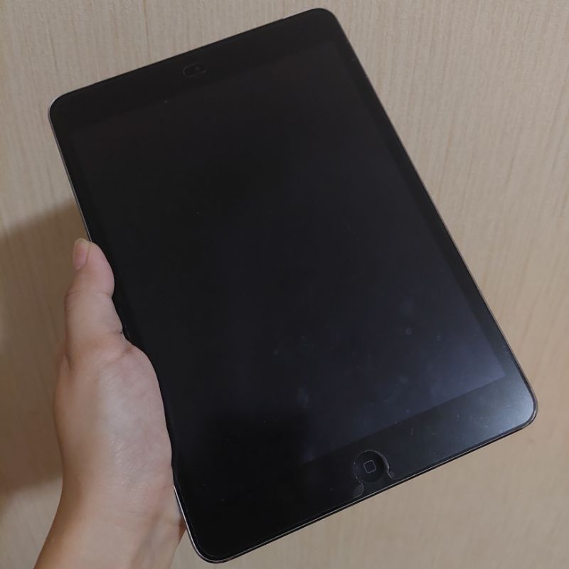 ipad mini 2 16gb wifi only mulus second