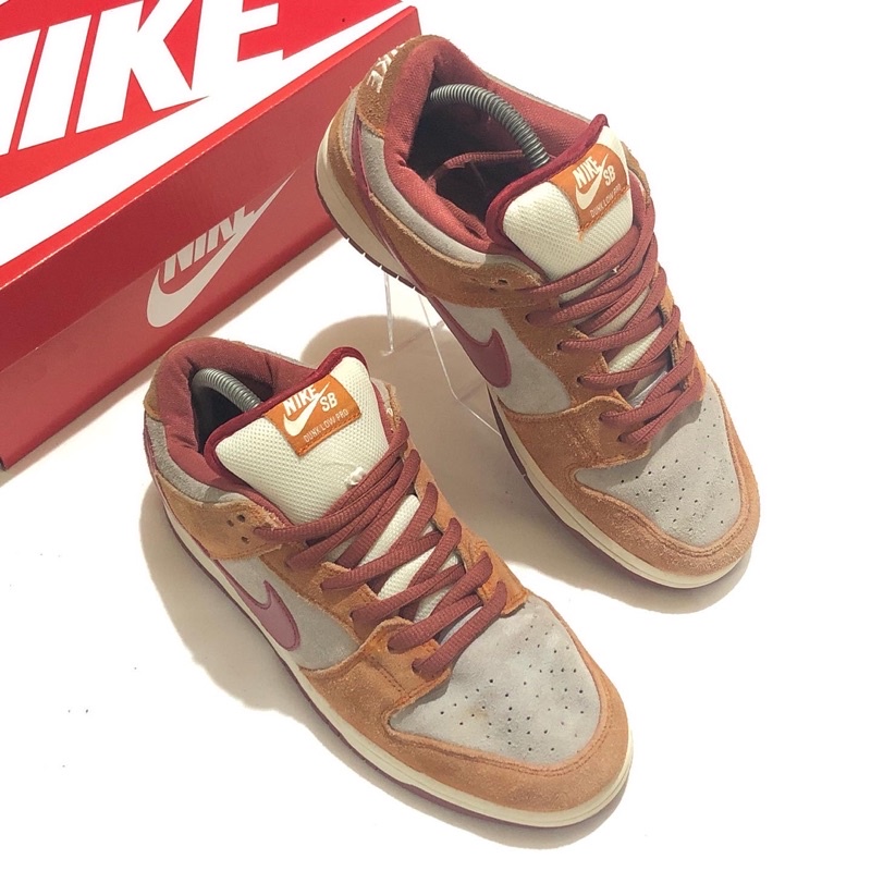 sepatu nike sb dunk low pro dark russet cedar second