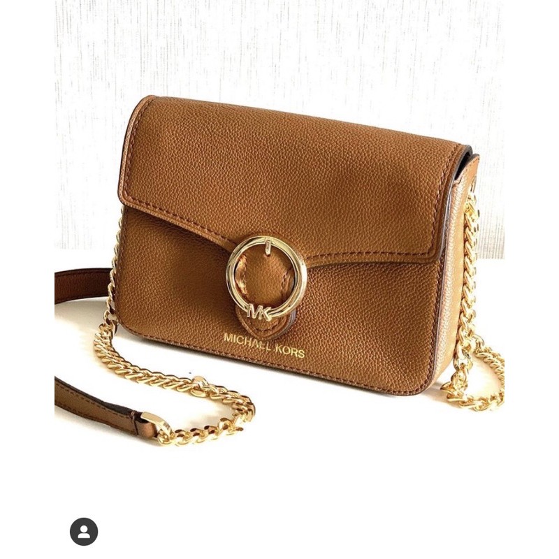 Mk Wanda copot tag saja