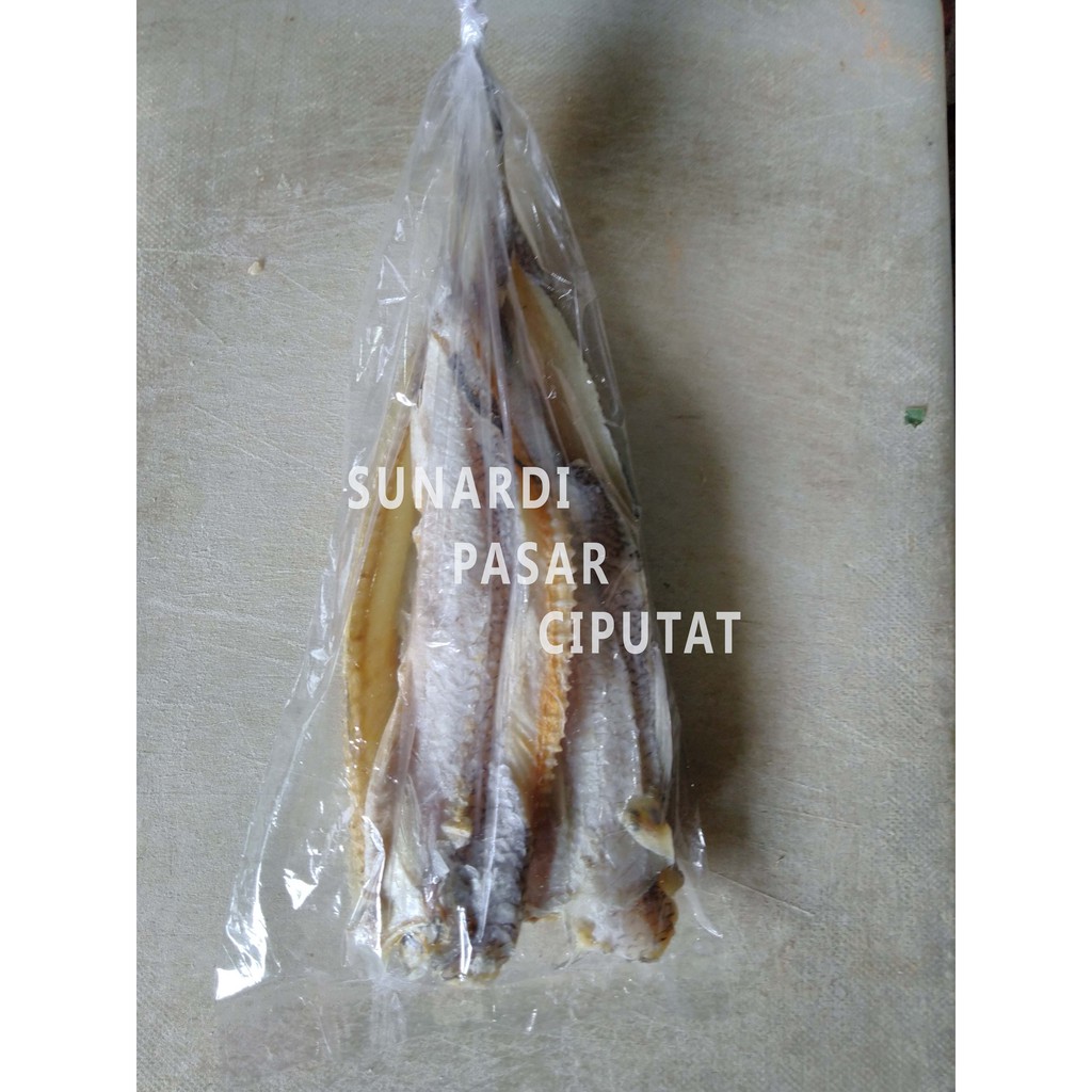 Ikan asin kacang kacang 65 gram