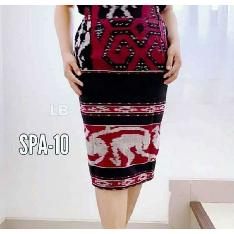 rok span tenun motif asmat hitam G1