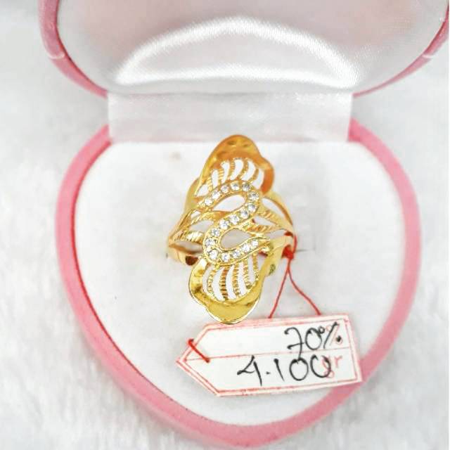 CP1186F131F cincin emas asli gold perhiasan mewah model krawangan huruf inisial SS permata putih