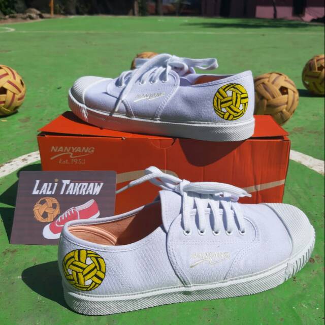 SEPATU NANYANG POLOS 205-S (BOLA TAKRAW)