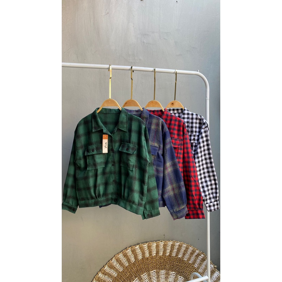 MOLLY BASIC CROP KEMEJA FLANEL