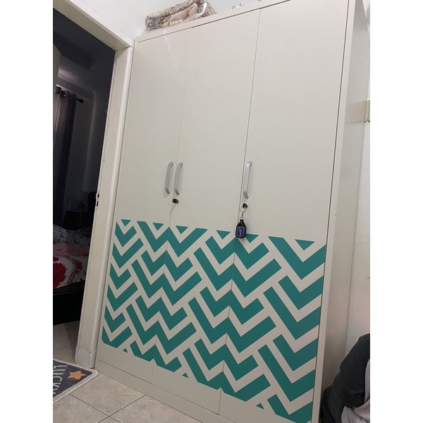 preloved lemari pakaian informa 3 pintu. HANYA UNTUK KOTA MEDAN dan SEKITARNYA