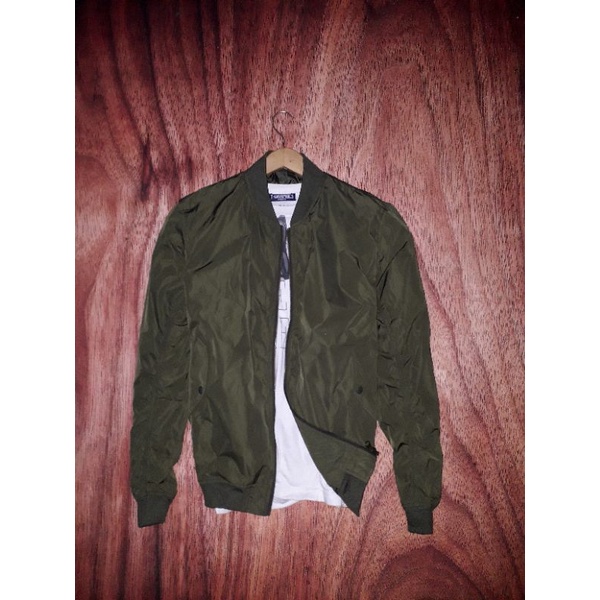 jaket bomber army gu by uniqlo second original
