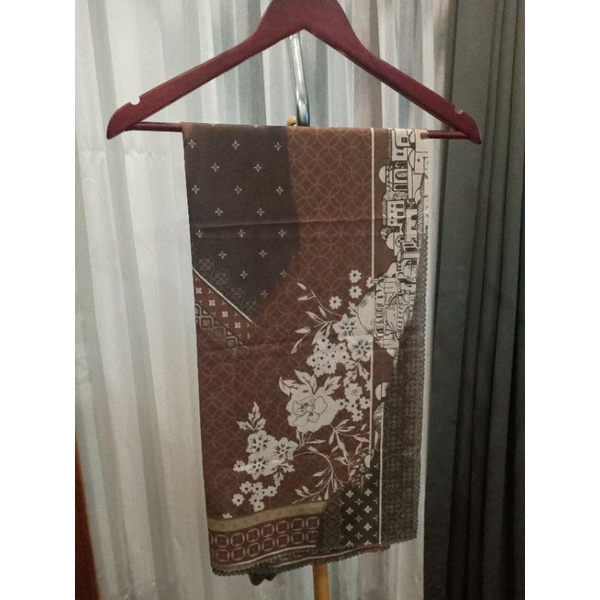 Preloved Puru Kambera scarf