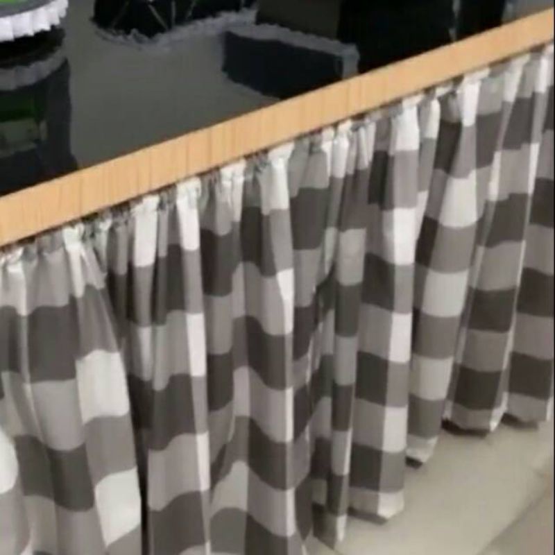 gorden motif emily medan