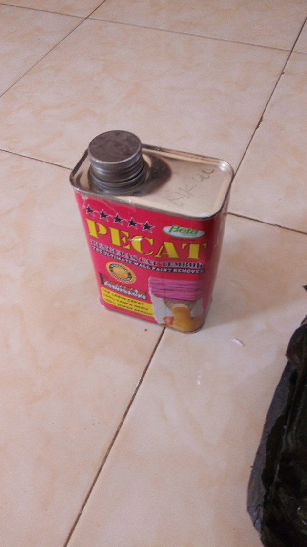 Peluntur Cat Pecat 1 Kg