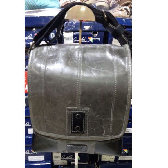 Tas selempang kecil cowok Kickers