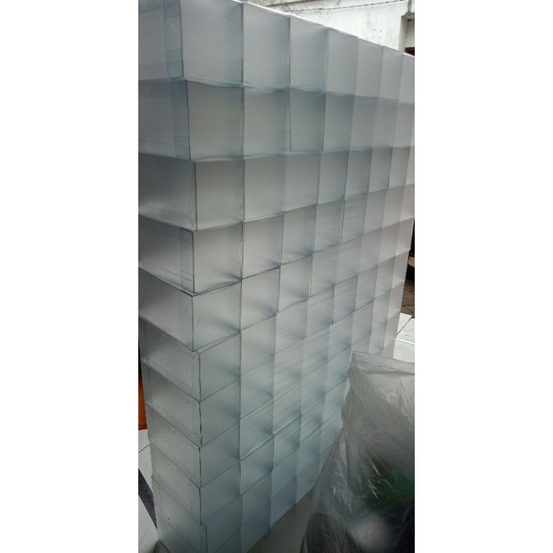 

BOX MIKA KAKU CUSTOM VARIASI TEBAL HARGA GROSIR