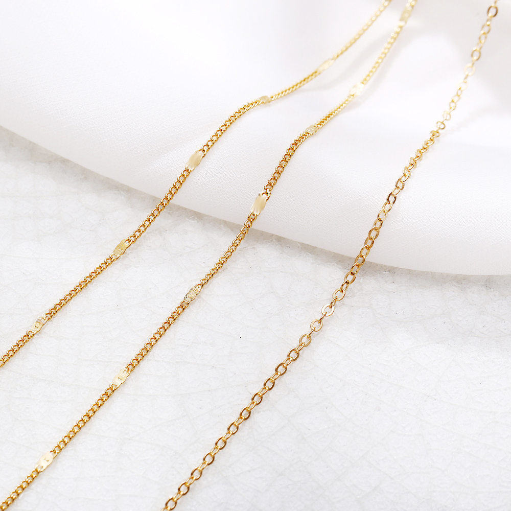 Kalung Multilayer Warna Emas Gaya Vintage Korea Untuk Aksesoris