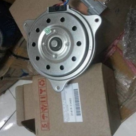 Motor fan radiator Nissan march