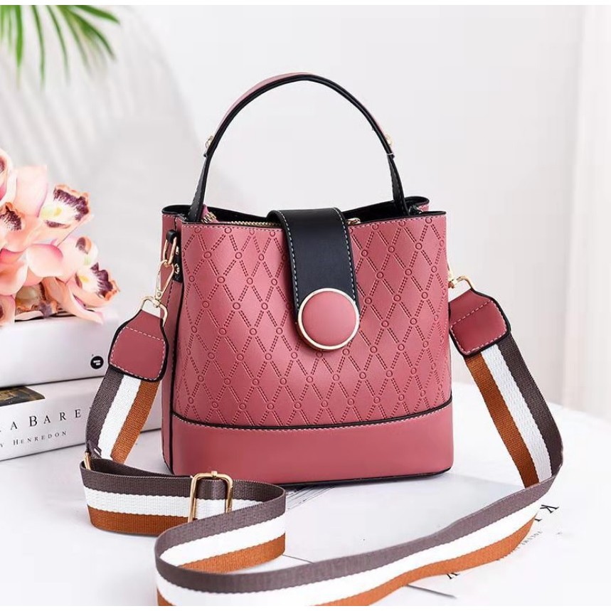 TFT AX9813 AX383 E229 E414 TAS IMPORT TAS SELEMPANG WANITA BERMOTIF CANTIK TAS FASHION