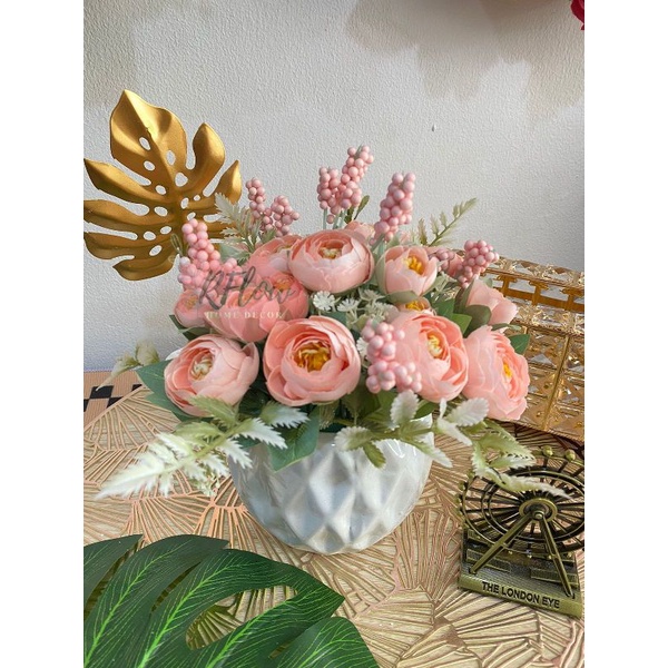 HOME DECOR / BUNGA MAWAR TELUR VAS KERAMIK / BUNGA MAWAR ARTIFICIAL