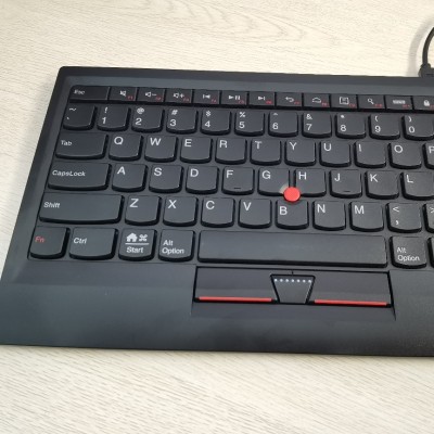 Lenovo ThinkPad USB wired compact keyboard with Trackpoint Original