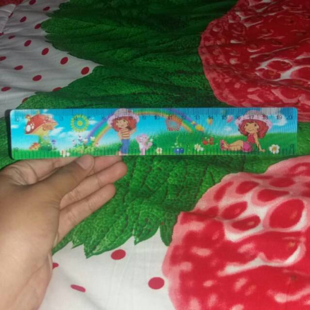 

Penggaris strawberry √