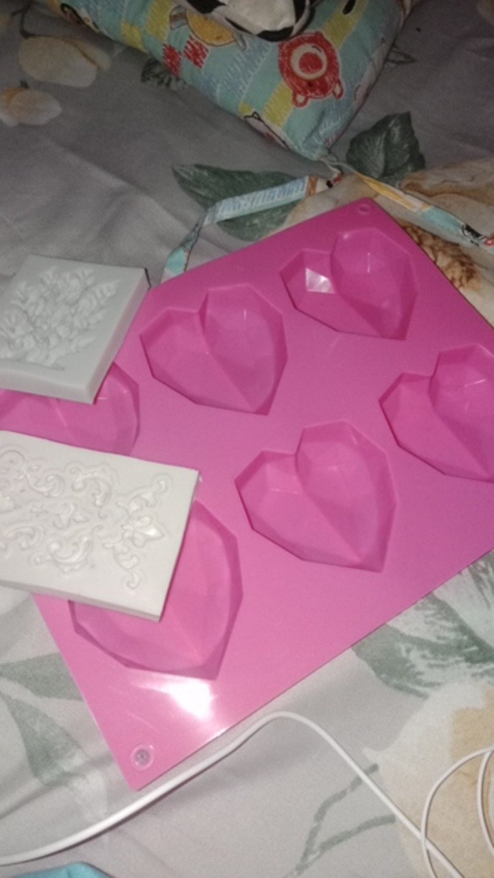 Cetakan Dengan Bahan Silikon Dan Bentuk Hati Untuk Hiasan Kue / Jelly / Sabun Handmade