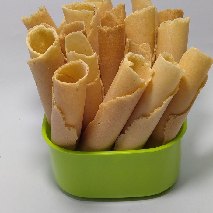

SEMPRONG ROLL BESAR/SEMPRONG VANILA/ SEMPRONG KAMPUNG 500 GR