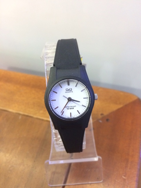 Jam Tangan Wanita QQ QnQ Q&amp;Q VP35