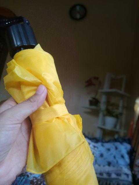 Payung Lipat 3 Warna Kuning Polos