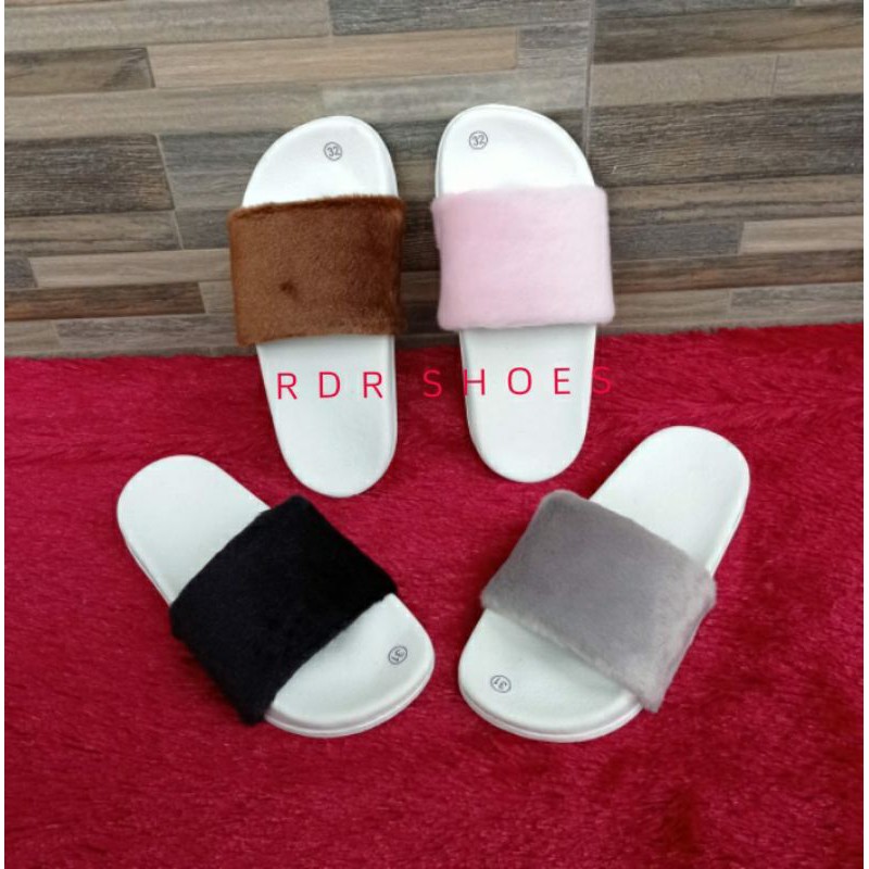 RDR sandal anak bulu korea