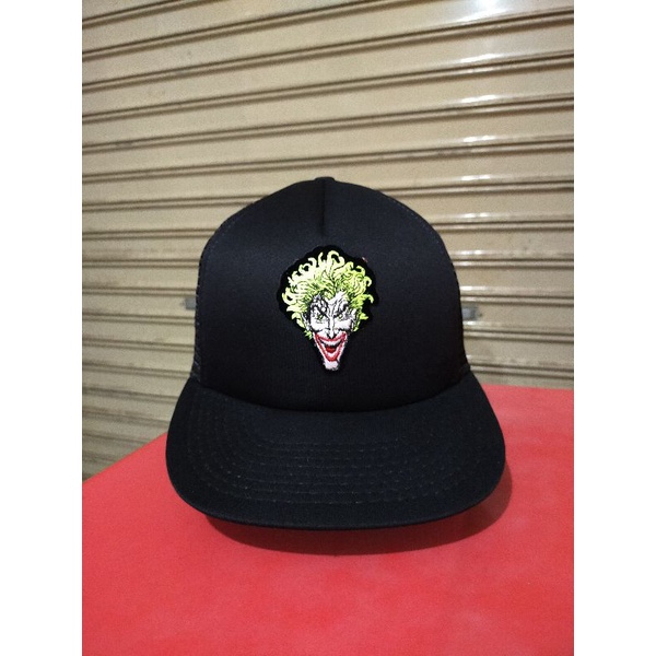 Topi Trucker Joker Vintage Second