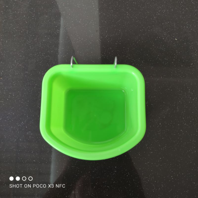 Tempat pakan makan minum ayam burung - Merk MEG