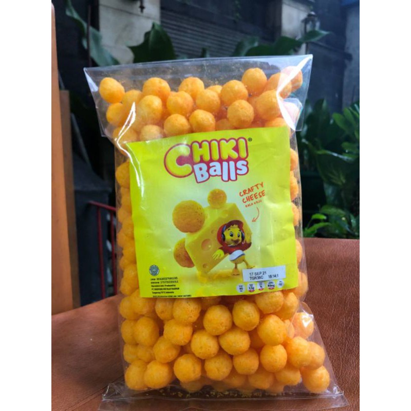 

Chiki ball ayam, keju, coklat snack kiloan original SIAP KIRIM EXPIRED panjang dijamin AMAN CHIKI BALLS KILOAN AYAM COKLAT KEJU KILOAN ORIGINAL 200gr