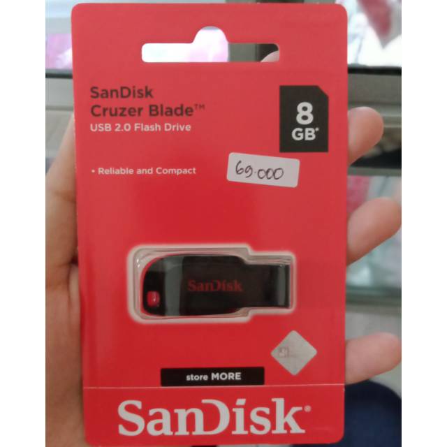 Flasdisk/Sandisk Cruzer Blade 8gb