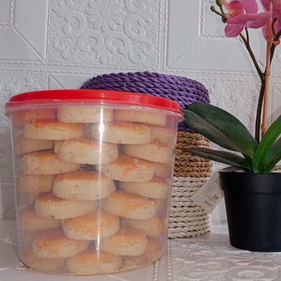 

KUE KACANG Asli JEMBER 900Gram