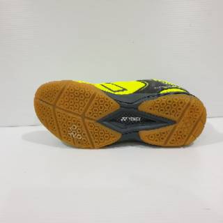 yonex akayu 5