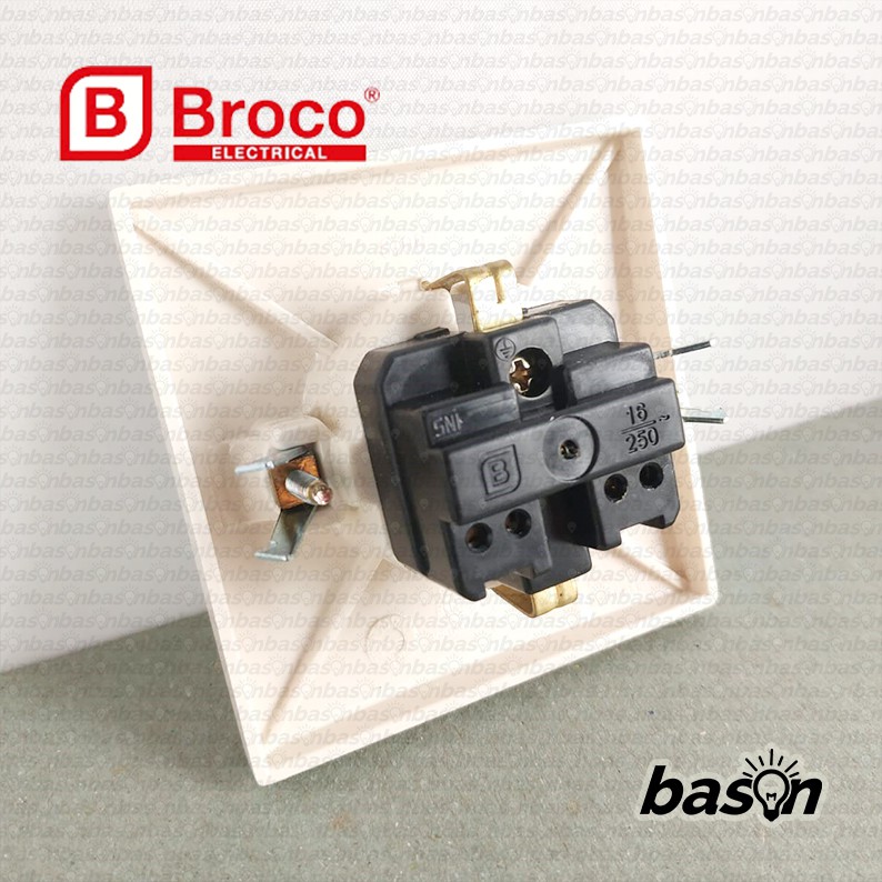 BROCO 6100 STD Socket Outlet 16A 250V Cream | Stop Kontak dengan arde