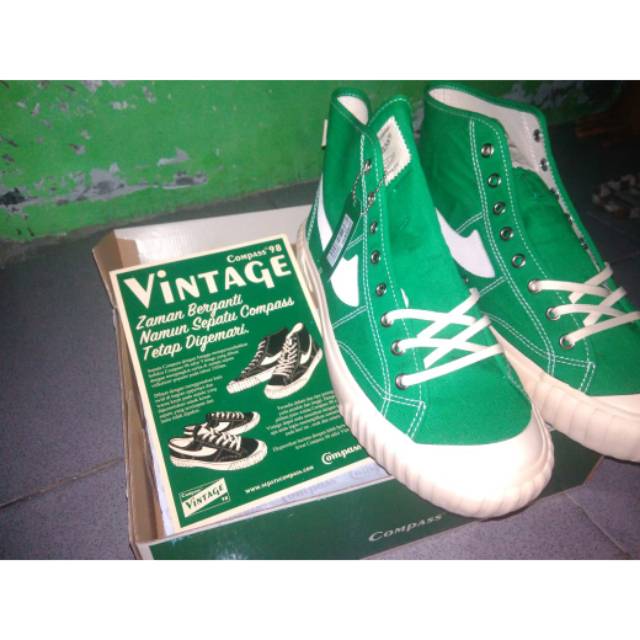 COMPASS GAZELLE Green Vintage size 43