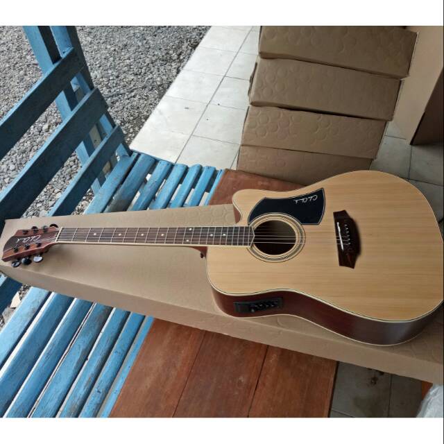 Gitar cole clark custom equaliser